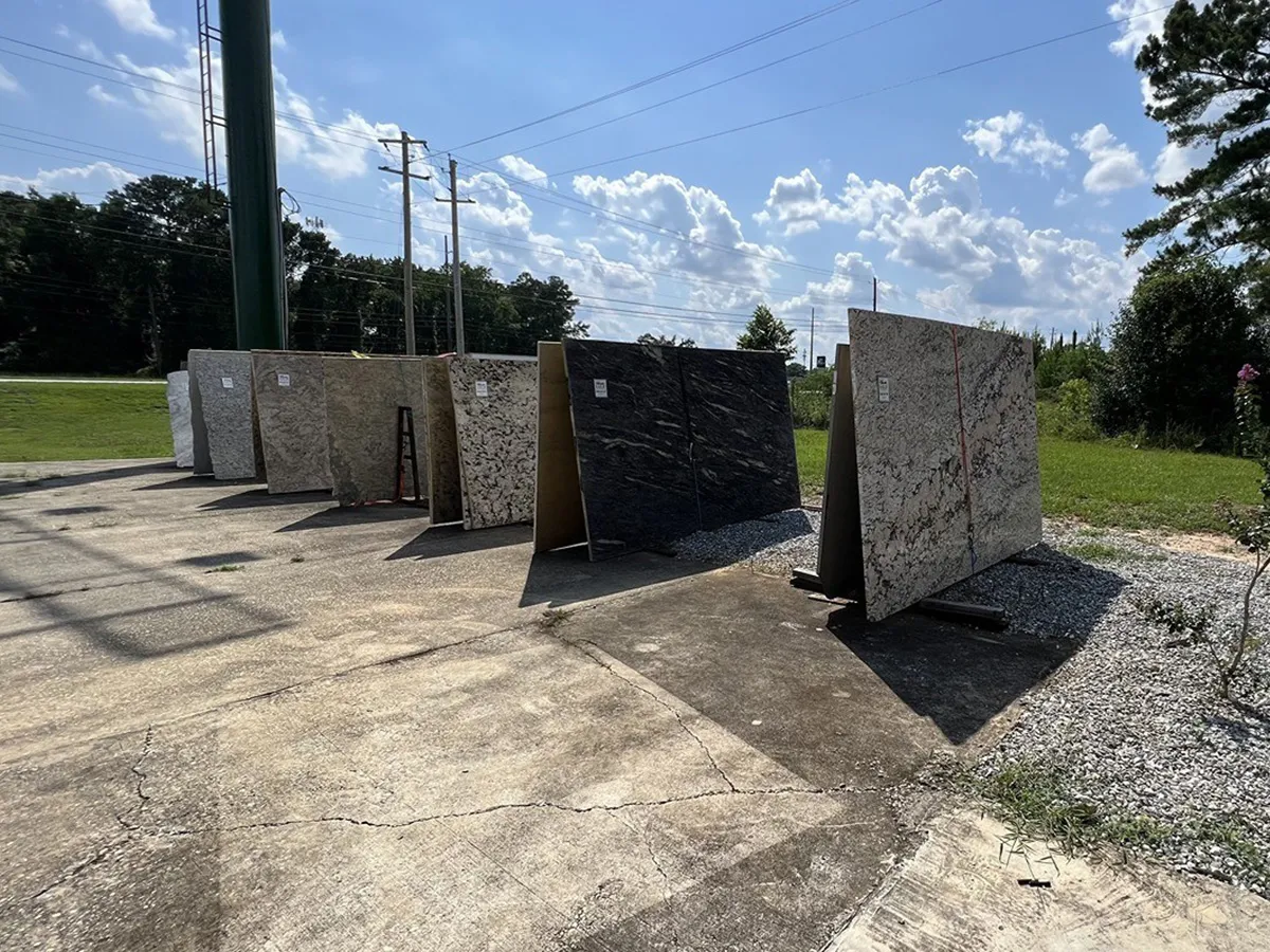 Carpetland-USA-Granite-and-Flooring-showroom-granite-slab